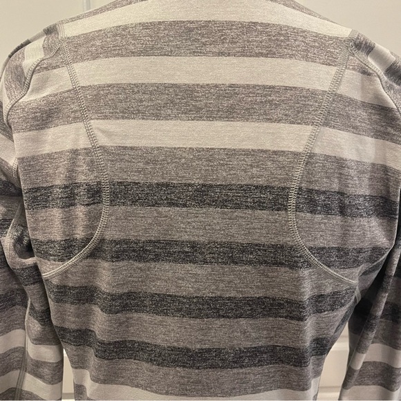 Lululemon Race Your Pace 1/4 Zip Gray Striped Size 12 - Picture 9 of 14